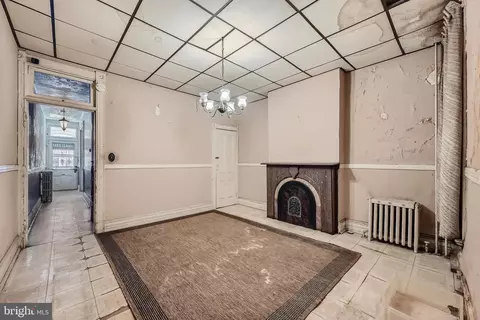 Living - 738 Dolphin St, Baltimore, MD 21217 photo 1 of 3