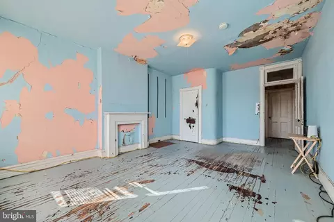 Bedroom - 738 Dolphin St, Baltimore, MD 21217 photo 1 of 1