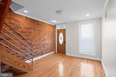 Entry Way - 1106 S Decker Ave S, Baltimore, MD 21224 photo 2 of 4