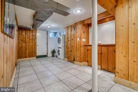 Other - 1045 Cooks Ln, Baltimore, MD 21229 photo 6 of 9