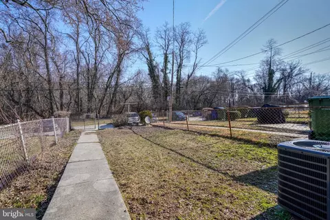 View/Area - 1045 Cooks Ln, Baltimore, MD 21229 photo 1 of 1