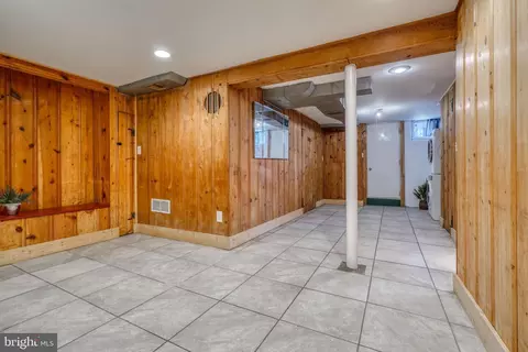 Other - 1045 Cooks Ln, Baltimore, MD 21229 photo 5 of 9