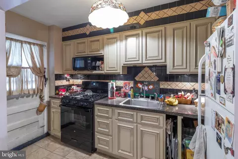 Kitchen - 310 Imla St, Baltimore, MD 21224 photo 1 of 3