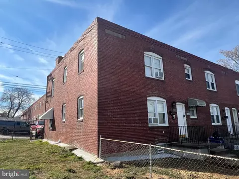 1049 E Patapsco Ave, Brooklyn, MD 21225