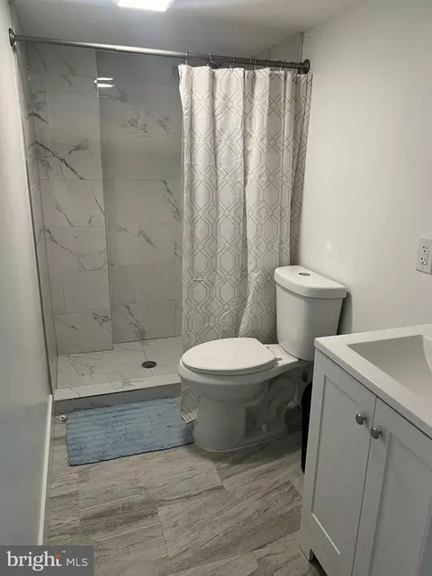 Bath - 1049 E Patapsco Ave, Brooklyn, MD 21225 photo 2 of 3