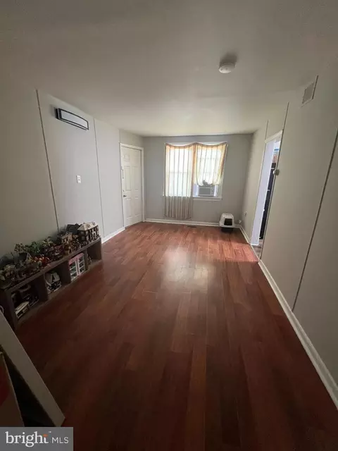 Entry Way - 1049 E Patapsco Ave, Brooklyn, MD 21225 photo 1 of 1