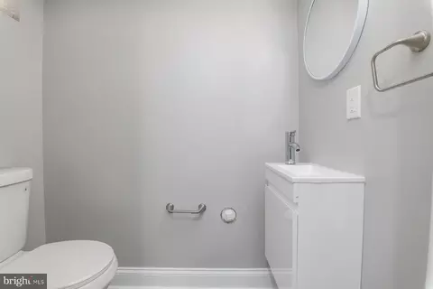 Bath - 5733 Moravia Rd, Baltimore, MD 21206 photo 1 of 3