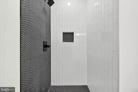 Bath - 431 E 27th St, Baltimore, MD 21218 photo 2 of 4