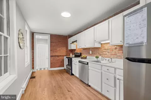 Kitchen - 1460 William St, Baltimore, MD 21230 photo 3 of 4