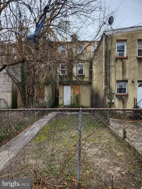 Exterior - 1531 Argyle Ave, Baltimore, MD 21217 photo 2 of 2