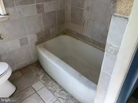 1704 Northbourne Rd, Baltimore, MD 21239 photo 9