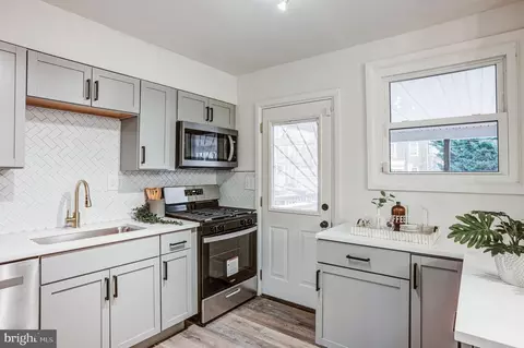 Kitchen - 3718 Keene Ave, Baltimore, MD 21206 photo 2 of 4