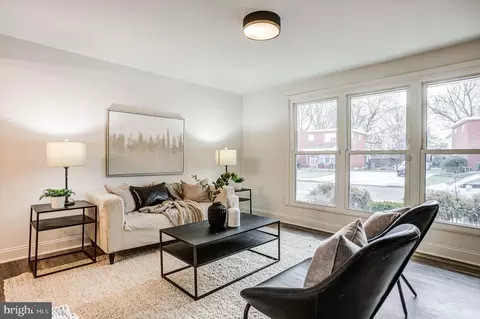 Living - 3718 Keene Ave, Baltimore, MD 21206 photo 5 of 5