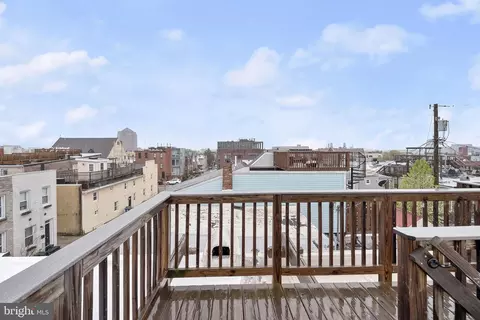Exterior - 914 S Decker Ave, Baltimore, MD 21224 photo 6 of 8