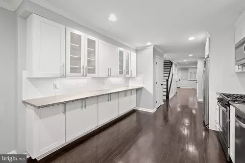 Kitchen - 914 S Decker Ave, Baltimore, MD 21224 photo 7 of 9