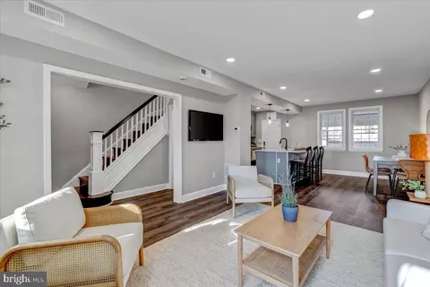 Living - 2712 Erdman Ave, Baltimore, MD 21213 photo 3 of 6