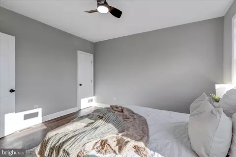 Bedroom - 2712 Erdman Ave, Baltimore, MD 21213 photo 4 of 5