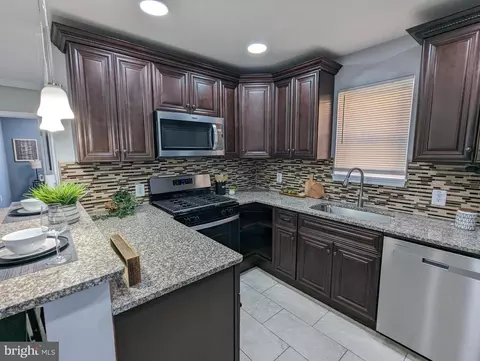 Kitchen - 6717 Gary Ave, Baltimore, MD 21222 photo 1 of 3