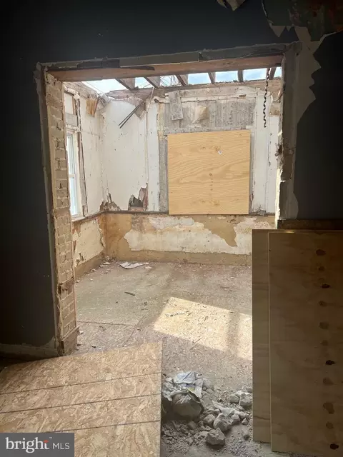830 E 22nd St, Baltimore, MD 21218 photo 8