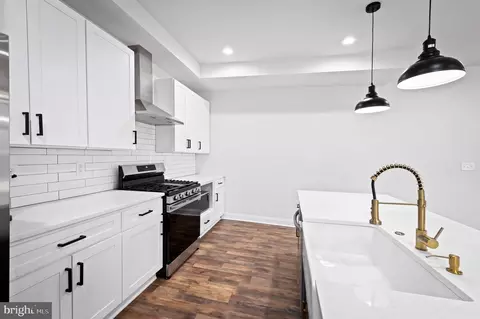 Kitchen - 2801 Grindon Ave, Baltimore, MD 21214 photo 6 of 10