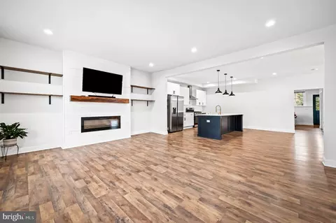 Kitchen - 2801 Grindon Ave, Baltimore, MD 21214 photo 1 of 10