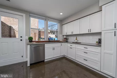 38 E Barney St, Baltimore, MD 21230 photo 10