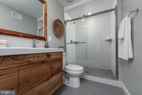 38 E Barney St, Baltimore, MD 21230 photo 3