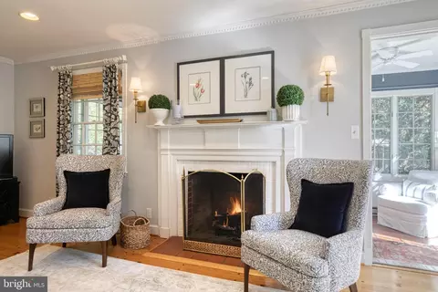 Living - 107 Witherspoon Rd, Baltimore, MD 21212 photo 4 of 8