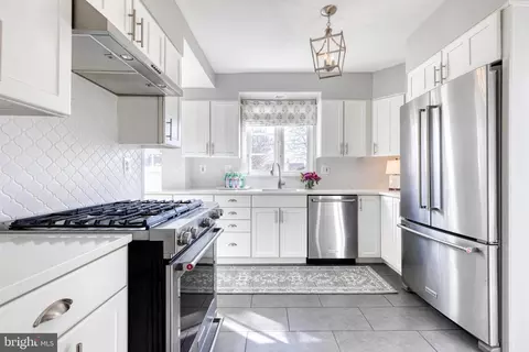 Kitchen - 107 Witherspoon Rd, Baltimore, MD 21212 photo 1 of 5