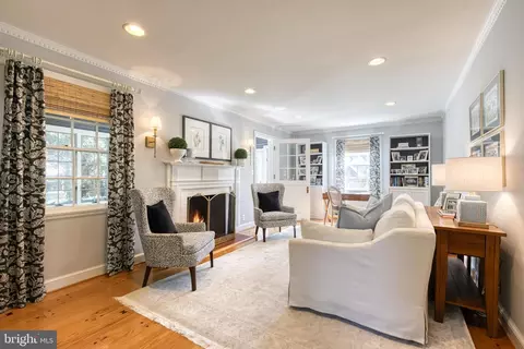 Living - 107 Witherspoon Rd, Baltimore, MD 21212 photo 1 of 8