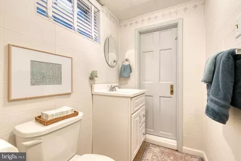 Bath - 107 Witherspoon Rd, Baltimore, MD 21212 photo 4 of 4