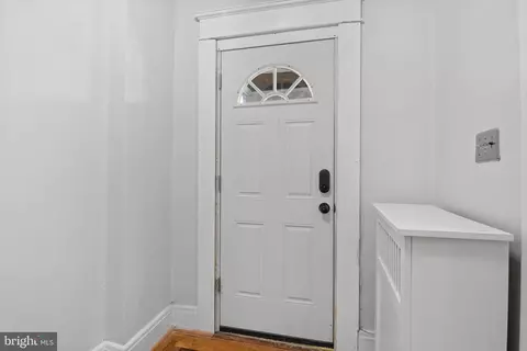 Entry Way - 2030 Ruxton Ave, Baltimore, MD 21216 photo 1 of 5