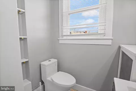 Bath - 2030 Ruxton Ave, Baltimore, MD 21216 photo 4 of 5