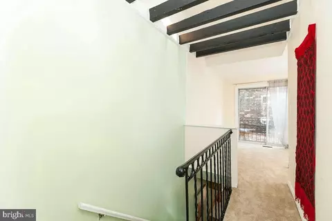 Entry Way - 5 E Hamburg St, Baltimore, MD 21230 photo 3 of 3