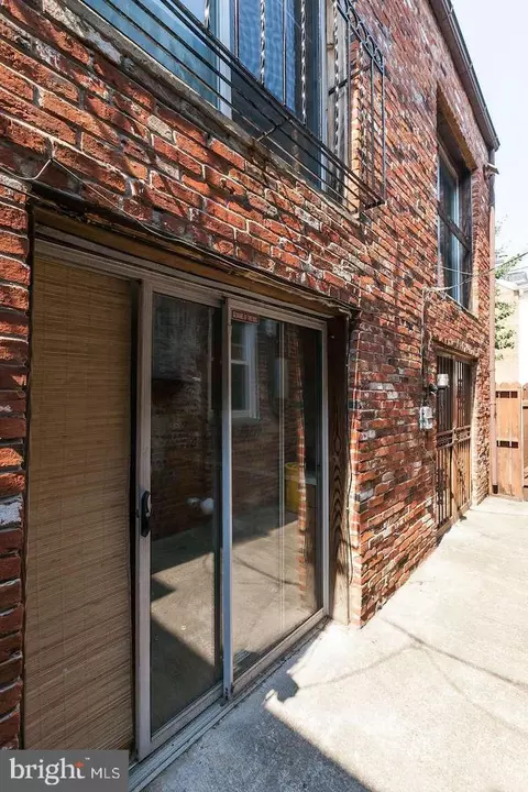 Exterior - 5 E Hamburg St, Baltimore, MD 21230 photo 3 of 3