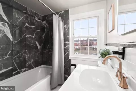 Bath - 1282 Gittings Ave, Baltimore, MD 21239 photo 1 of 3