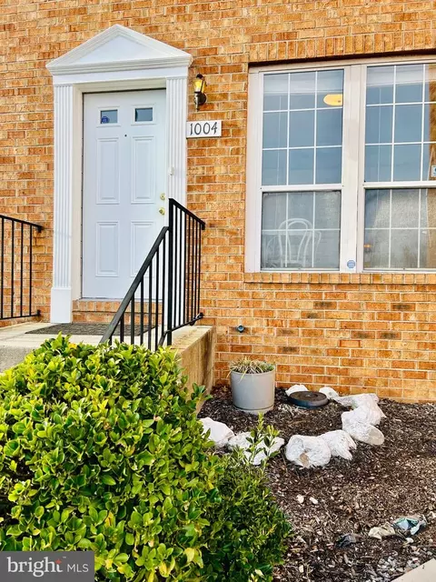 1004 Dartmouth Glen Way, Baltimore, MD 21212