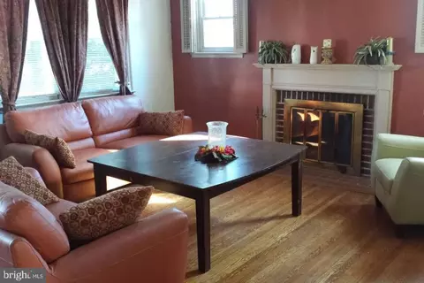 1663 Ralworth Rd, Baltimore, MD 21218 photo 2