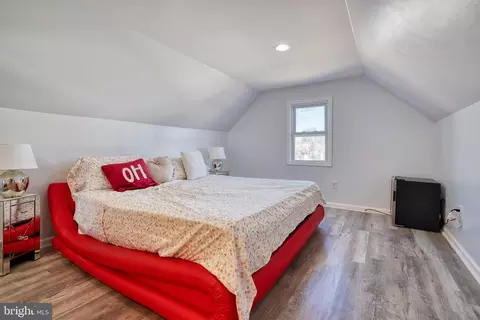 Bedroom - 5635 Anthony Ave, Baltimore, MD 21206 photo 9 of 10