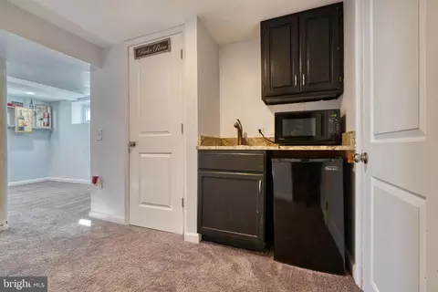 Kitchen - 5635 Anthony Ave, Baltimore, MD 21206 photo 8 of 8