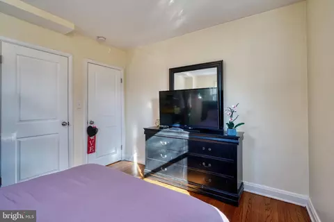 Bedroom - 5635 Anthony Ave, Baltimore, MD 21206 photo 4 of 10