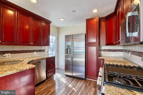 Kitchen - 5635 Anthony Ave, Baltimore, MD 21206 photo 4 of 8