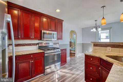 Kitchen - 5635 Anthony Ave, Baltimore, MD 21206 photo 7 of 8