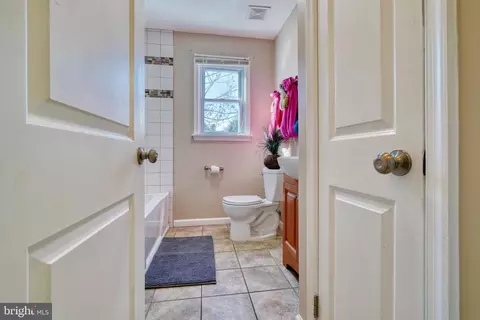 Bath - 5635 Anthony Ave, Baltimore, MD 21206 photo 1 of 9
