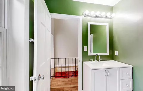 Bath - 22 N Bond St, Baltimore, MD 21231 photo 2 of 2