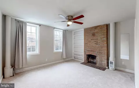 Living - 22 N Bond St, Baltimore, MD 21231 photo 4 of 4