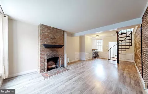 Living - 22 N Bond St, Baltimore, MD 21231 photo 2 of 4