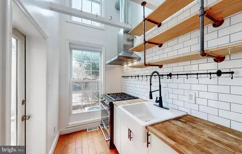 Kitchen - 22 N Bond St, Baltimore, MD 21231 photo 3 of 3