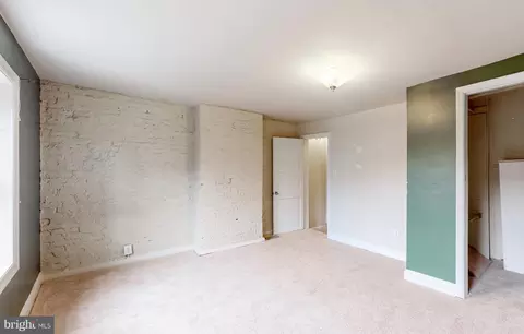 Bedroom - 22 N Bond St, Baltimore, MD 21231 photo 1 of 2
