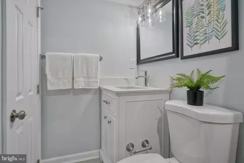 Bath - 4037 Fairfax Rd, Baltimore, MD 21216 photo 19 of 19